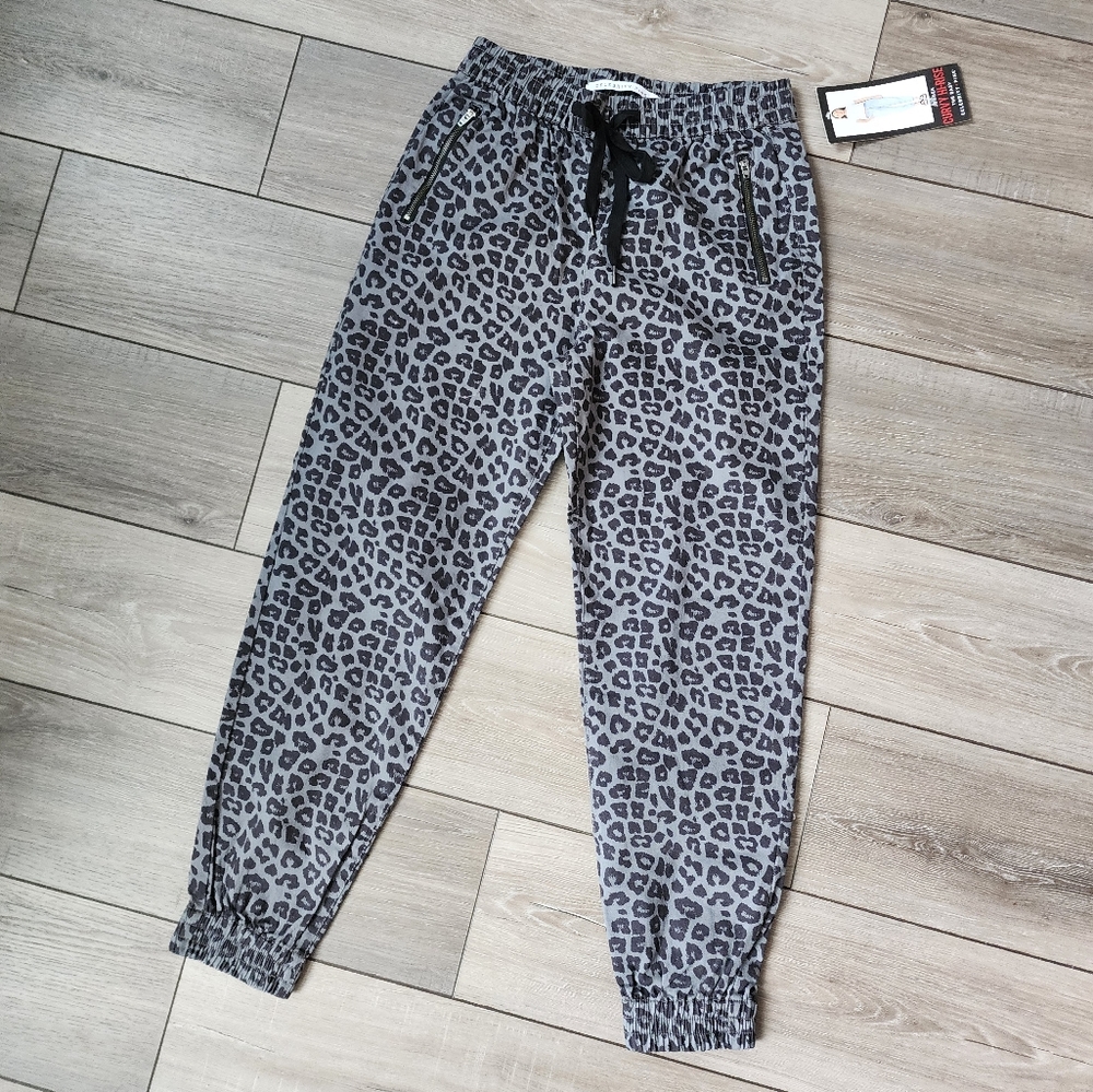 Hi-Rise jogger pants - Picture 6 of 15